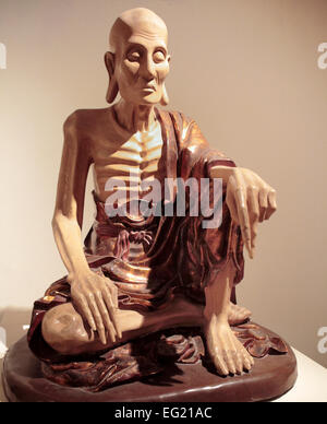 Statue des Shakyamuni auf verschneiten Bergen, Tay Phuong Pagode, Fine Arts Museum, Hanoi, Vietnam Stockfoto