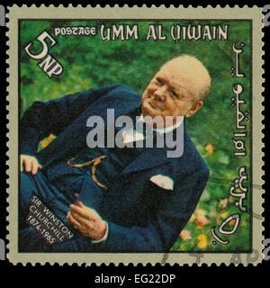 UMM AL QIWAIN - ca. 1966: Eine Briefmarke gedruckt in Zuerich gewidmet Winston Leonard Spencer-Churchill. Trauer-Serie, ca. 1966 Stockfoto