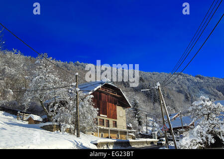 Arves Tal in der Nähe von Thyez, Saint-Sigismond, Haute-Savoie, Frankreich Stockfoto