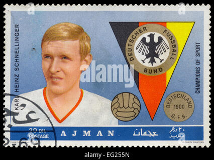 AJMAN - ca. 1969: eine Briefmarke gedruckt in Ajman, eines der Emirares der Vereinigten Arabischen Emirate zeigen ein Bild von Karl He Stockfoto