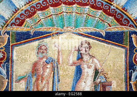 Neptun und Salacia, Wand Mosaik im Haus 22 (Casa Nettuno e Anfitrite), 1. Jahrhundert n. Chr., Herculaneum, Ercolano, Kampanien, Italien Stockfoto