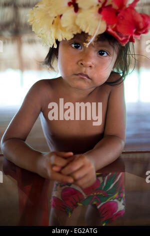 Porträt von native Kind Embera im Dorf des Stammes Native Indian Embera, Embera Dorf, Panama. Panama Embera Leute, die ich Stockfoto