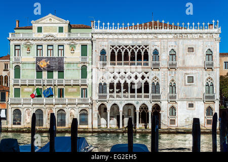 Ca'd ' Oro Palast oder Palazzo Santa Sofia Fassade mit Blick auf den Canal Grande, Venedig, Veneto, Italien Stockfoto