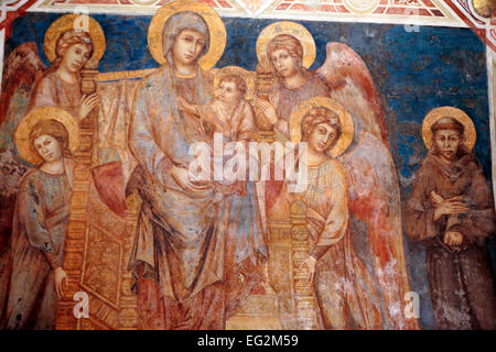 Maesta mit St. Franziskus, Fresko von Cimabue, Basilika San Francesco Lucini (päpstliche Basilika des Hl. Franziskus von Assisi), Assisi Stockfoto