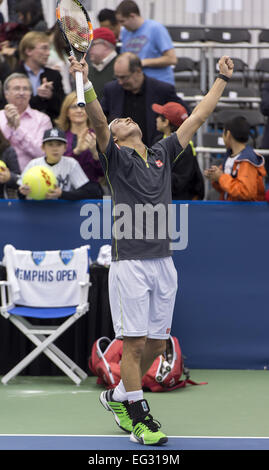 Memphis, TN, USA. 14. Februar 2015. Memphis, TN - 14 Februar: Niederlagen Kei Nishikori(JPN) Sam Querrey(USA) 57 67 67 in ihrem 4. Vorrundenspiel bei den 2015 Memphis Open in Memphis, Tennesse. Andrew Patron Bildnachweis: Andrew Patron/ZUMA Draht/Alamy Live-Nachrichten Stockfoto