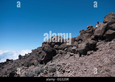 Trekking auf Lavafelder am Vulkan Piton De La Fournaise, La Réunion, Indischer Ozean Stockfoto