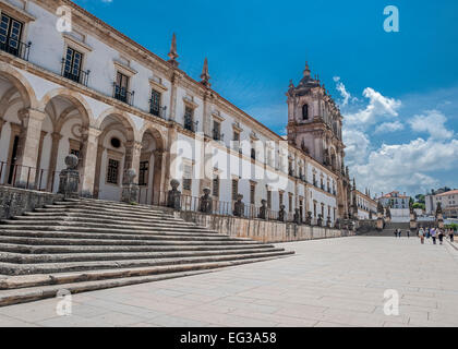 Portugal, Alcobaça. Kloster Santa Maria de Alcobaça - das größte frühen gotischen Zisterzienser-Kloster in Portugal Stockfoto