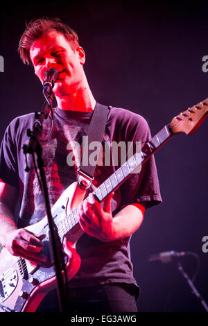 Assago Mailand Italien. 14. Februar 2015. Die britischen Indie-Rock-Band GENGAHR tritt im Mediolanum Forum der Eröffnungsshow des Alt-J Credit: Rodolfo weitertransferiert/Alamy Live News Stockfoto