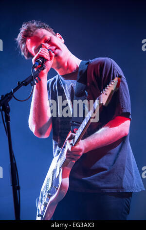 Assago Mailand Italien. 14. Februar 2015. Die britischen Indie-Rock-Band GENGAHR tritt im Mediolanum Forum der Eröffnungsshow des Alt-J Credit: Rodolfo weitertransferiert/Alamy Live News Stockfoto