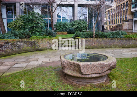 Standort der ehemaligen Kirche von St Saviour Silver Street City Of London UK Stockfoto