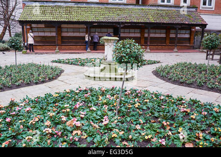 Watt Denkmal der heldenhaften Selbstaufopferung In Postmans Park St. Martins Le-Grand City von London UK Stockfoto