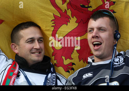 Edinburgh, Schottland. 15. Februar 2015. 6 Nations Championship. Schottland gegen Wales. Schottische Fans. Bildnachweis: Aktion Plus Sport/Alamy Live-Nachrichten Stockfoto