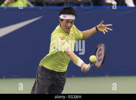 Memphis, TN, USA. 15. Februar 2015. Memphis, TN - Februar 15: Kei Nishikori(JPN) in Aktion hier besiegt Kevin Anderson(RSA) 64 64 bei den 2015 Memphis Open in Memphis, Tennesse. Fotograf Andreas Patron. Bildnachweis: Andrew Patron/ZUMA Draht/Alamy Live-Nachrichten Stockfoto