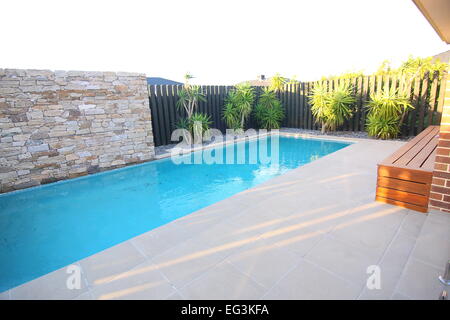 Garten-Schwimmbad Stockfoto