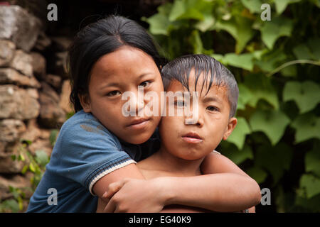 Nepalesische Bruder und Schwester