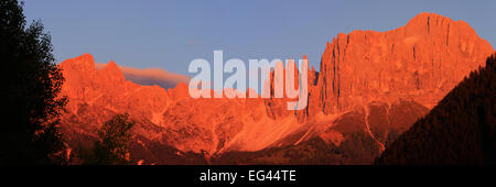 Alpenglow, Abendlicht, Vajolet Towers, Dolomiten, Provinz Südtirol, Italien Stockfoto