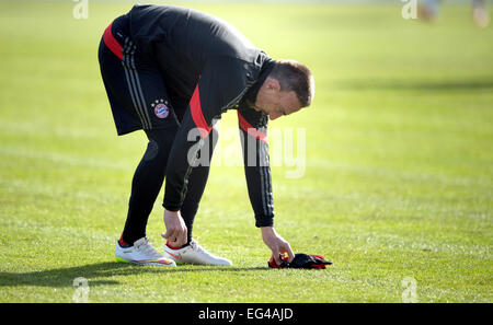 München, Deutschland. 16. Februar 2015. Münchens Franck Ribery während der Club letzte Trainingseinheit in München, Deutschland, 16. Februar 2015. FC Bayern München treffen am 17. Februar 2015 Shakhtar Donetsk in der Champions League Runde 16 Match in der Ukraine. Foto: Peter Kneffel/Dpa/Alamy Live News Stockfoto