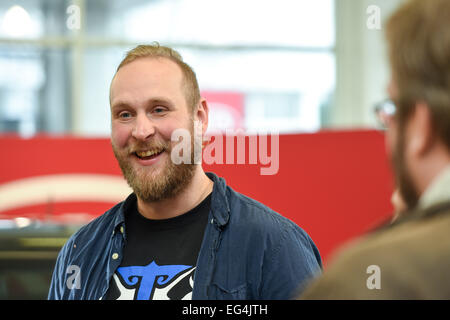 USA. 13. Februar 2015. 20150213, Helsinki, Finnland. Robert Helenius ja Delta-Auto Yheteistyhn. ||| Finnischer Boxer Robert Helenius im Bild während der Pressekonferenz in Helsinki, Finnland. Timo Korhonen/All über Presse © Csm/Alamy Live-Nachrichten Stockfoto