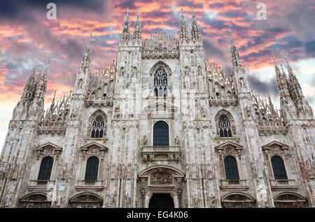 Fassade des berühmten Kathedrale Duomo, Mailand, Italien Stockfoto