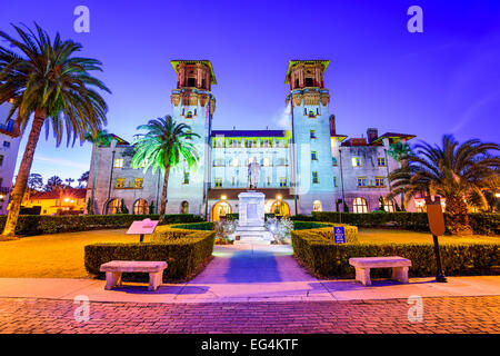 St. Augustine, Florida, USA am Rathaus und Alcazar Plaza. Stockfoto