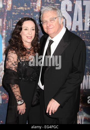 New York, New York, USA. 15. Februar 2015. Singer/Songwriter RANDY NEWMAN und Frau besuchen die Ankünfte für SNL 40th Anniversary Special Rockefeller Plaza statt. Bildnachweis: Nancy Kaszerman/ZUMAPRESS.com/Alamy Live-Nachrichten Stockfoto