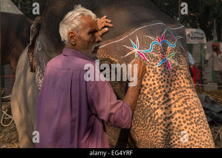 Mahout Elefanten, dekorieren Sonepur Mela Stockfoto