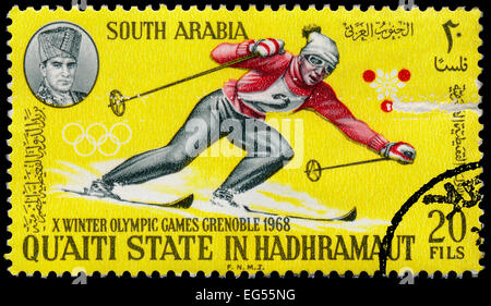 SÜDARABIEN - ca. 1968: Eine Briefmarke gedruckt in Südarabien in Kathiri State in Hadhramaut zeigt Olympischen Spielen in Grenoble, circ Stockfoto