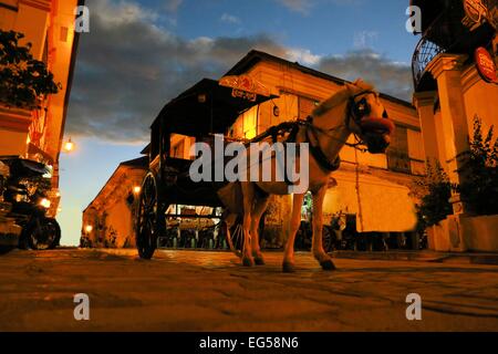 Spanisch kolonialen Straße Chrisologo in der UNESCO Weltkulturerbe Stadt Vigan, Philippinen Stockfoto