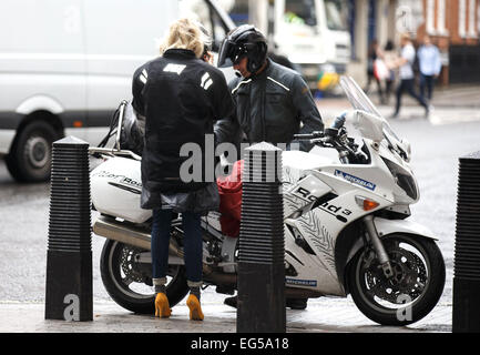 Promis bei BBC Radio 1 mit: Fearne Cotton wo: London, Vereinigtes Königreich bei: 15. August 2014 Stockfoto