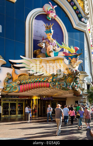 Las Vegas, skulpturale Fassade des Kasino Harrahs. Stockfoto