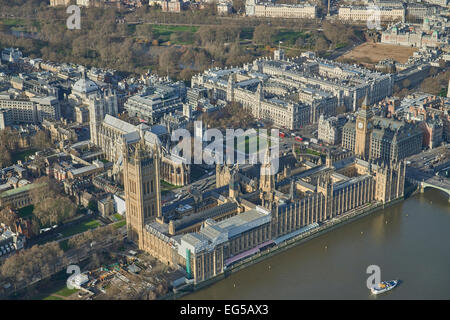 Eine Luftaufnahme von den Houses of Parliament mit Westminster Abbey sichtbar hinter Stockfoto