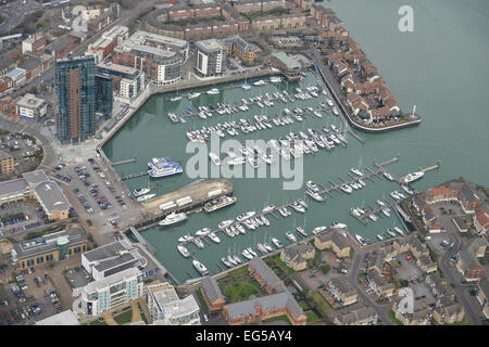 Eine Luftaufnahme des Ocean Village Marina in Southampton Stockfoto