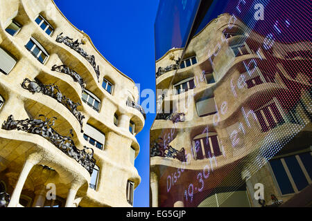 Mila Haus auch bekannt als La Pedrera, entworfen vom Architekten Antoni Gaudi. Barcelona, Katalonien, Spanien. Stockfoto