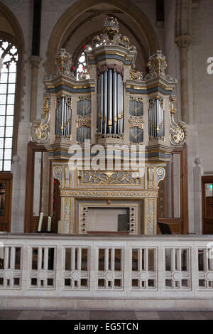 Die Grote von Sint-Laurenskerk (St.-Lorenz-Kirche) Orgel in Rotterdam, Holland, Niederlande. Stockfoto