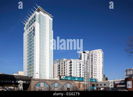 Radisson Blu Hotel und Studentenunterkünfte in Cardiff City Centre Stockfoto