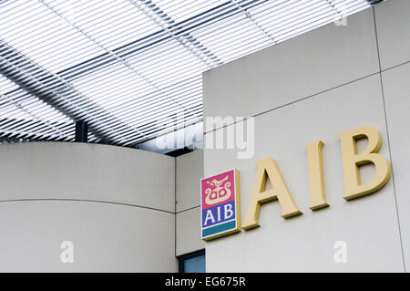 Allied Irish Bank-Logo auf ihren Direct Banking Büros im Airside Industrial Estate, Swords, Irland. Stockfoto