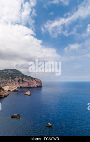 Luftaufnahme des Cape Des Rubio und Cape de Sa Galera an Es Portitxol, Ibiza, Spanien Stockfoto