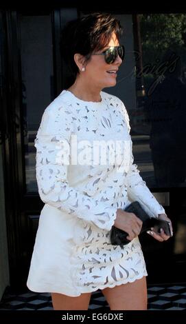 Kris Jenner entdeckte mit einem Mysterium Mann bei Craigs Restaurant Featuring: Kris Jenner wo: Los Angeles, California, Vereinigte Staaten von Amerika bei: 15. August 2014 Stockfoto