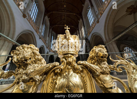 Nieuwe Kerk Amsterdam; Neue Kirche innen. Top Messing Ornament des Bildschirms Chor (ca. 1650) von Johannes Lutma hautnah Stockfoto