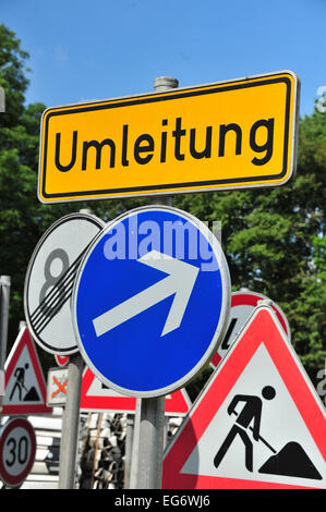 Verkehrszeichen, Autobahn Wartung Agentur, Gelsenkirchen, Nordrhein-Westfalen, Deutschland Stockfoto