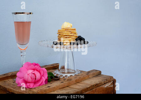 Frühstück im Bett Flapjack stack Stockfoto