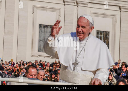 Vatikan-Stadt. 18. Februar 2015. Franziskus, Genral Publikum 18. Februar 2015 in dem Petersplatz, Vatikan-Stadt am Aschermittwoch. Bildnachweis: Wirklich einfach Star/Alamy Live-Nachrichten Stockfoto