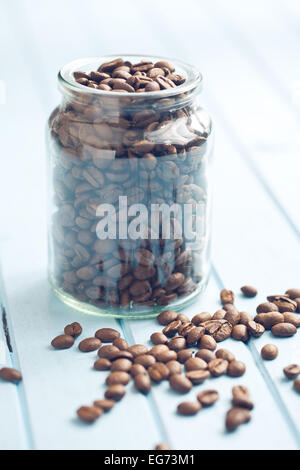 die Kaffeebohnen in Glas Stockfoto
