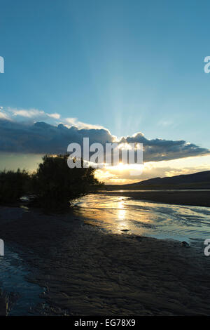 Gerade ein anderes Tag Ende - Sonnenuntergang am Medano River, Colorado Stockfoto