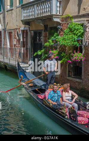 Venedig, Italien - Juni, 09: Gondeln auf dem Canal Grande in Venedig, Italien am 9. Juni 2011 Stockfoto