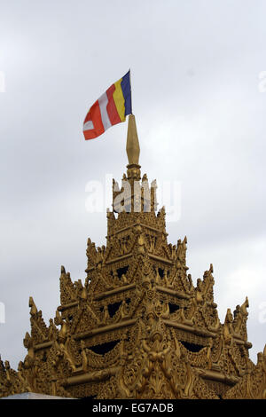 Bangladesch 6 März 2010. Goldene Tempel, einem berühmten buddhistischen Kloster in der Nähe von Banderban in den Chittagong Hill Tracts von Banglade Stockfoto