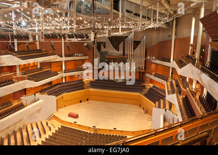 Auditorium der Bridgewater Hall-Konzerthalle in Manchester, UK. Stockfoto