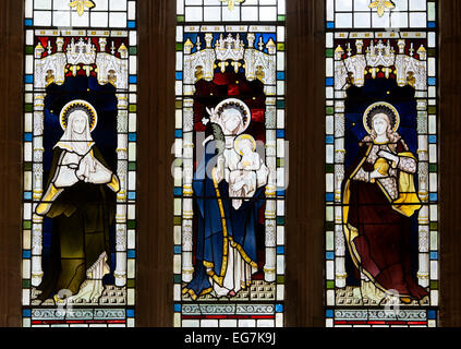 Das Ostfenster, St. Mary the Virgin Church, Clifton Reynes, Buckinghamshire, England, Vereinigtes Königreich Stockfoto