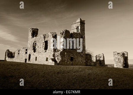 Blick auf die alte Kirche auf dem Hügel von Slane, Co. Meath Irland Stockfoto