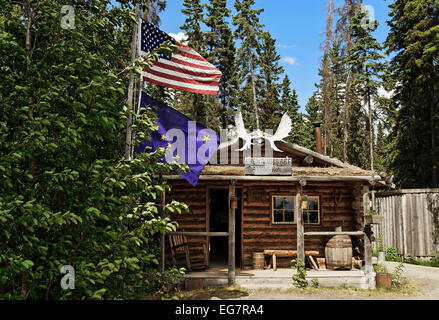 Traditionelle Athabascan Kabine, Chena Indian Village, Alaska, USA Stockfoto
